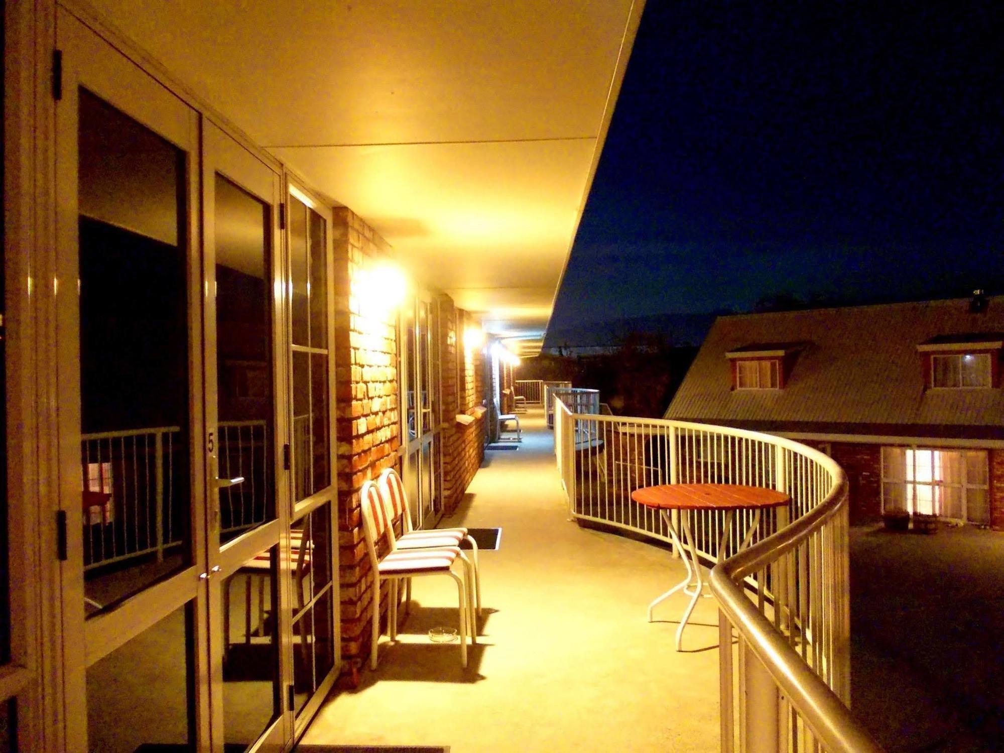 Alexandra Heights Motel Exterior foto